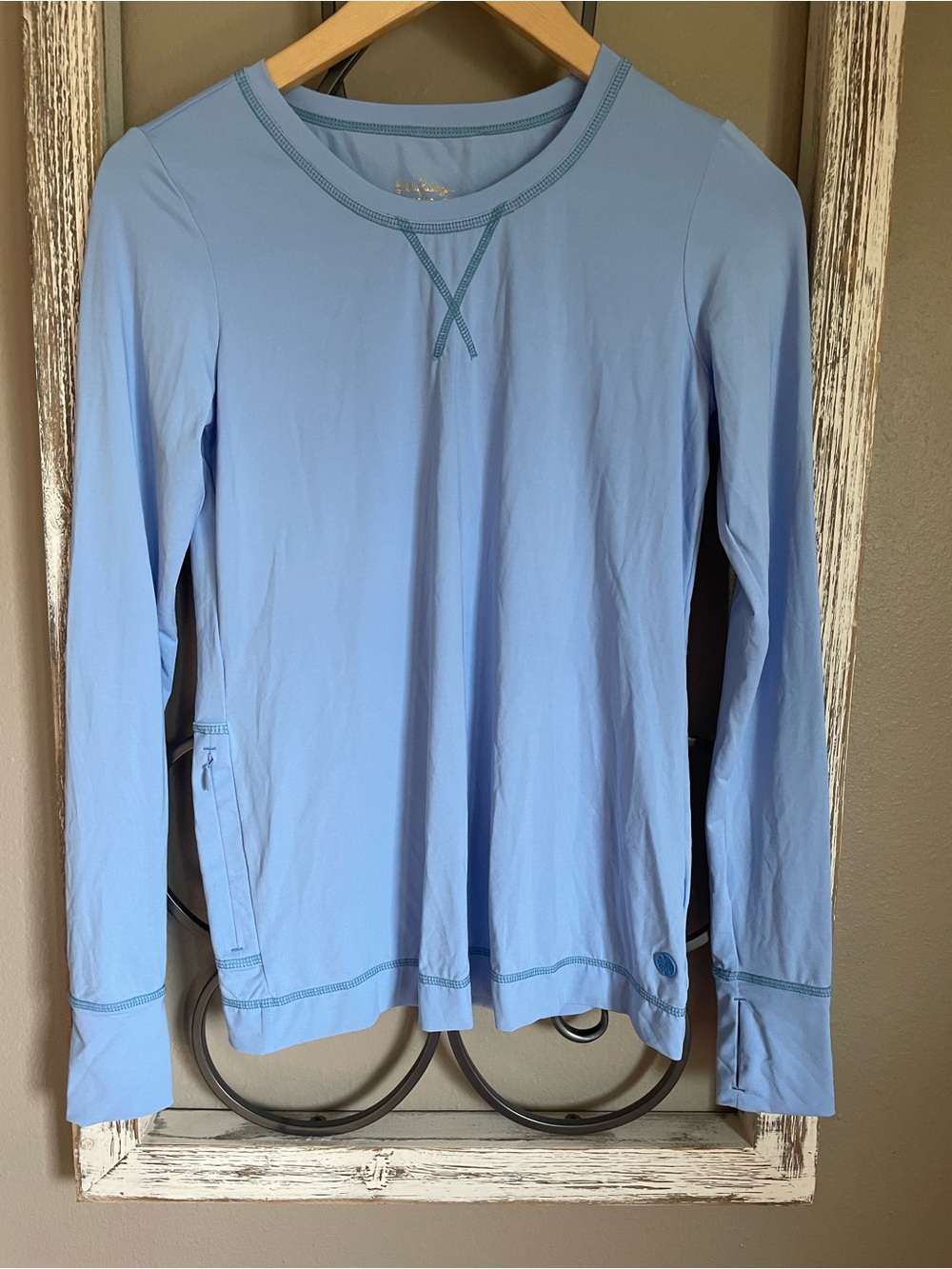 Lilly Pulitzer Light Blue Long-Sleeve Performance Tee Luxletic size Small